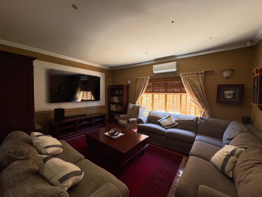 4 Bedroom Property for Sale in Hillcrest Northern Cape